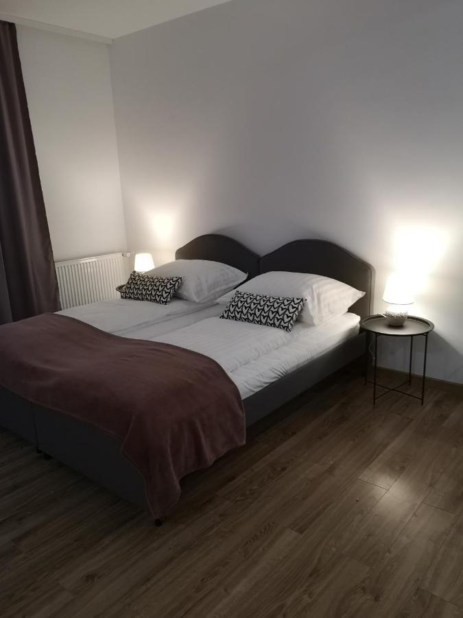 Apartamenty Lawendowy Zakatek 5 Opole Kültér fotó